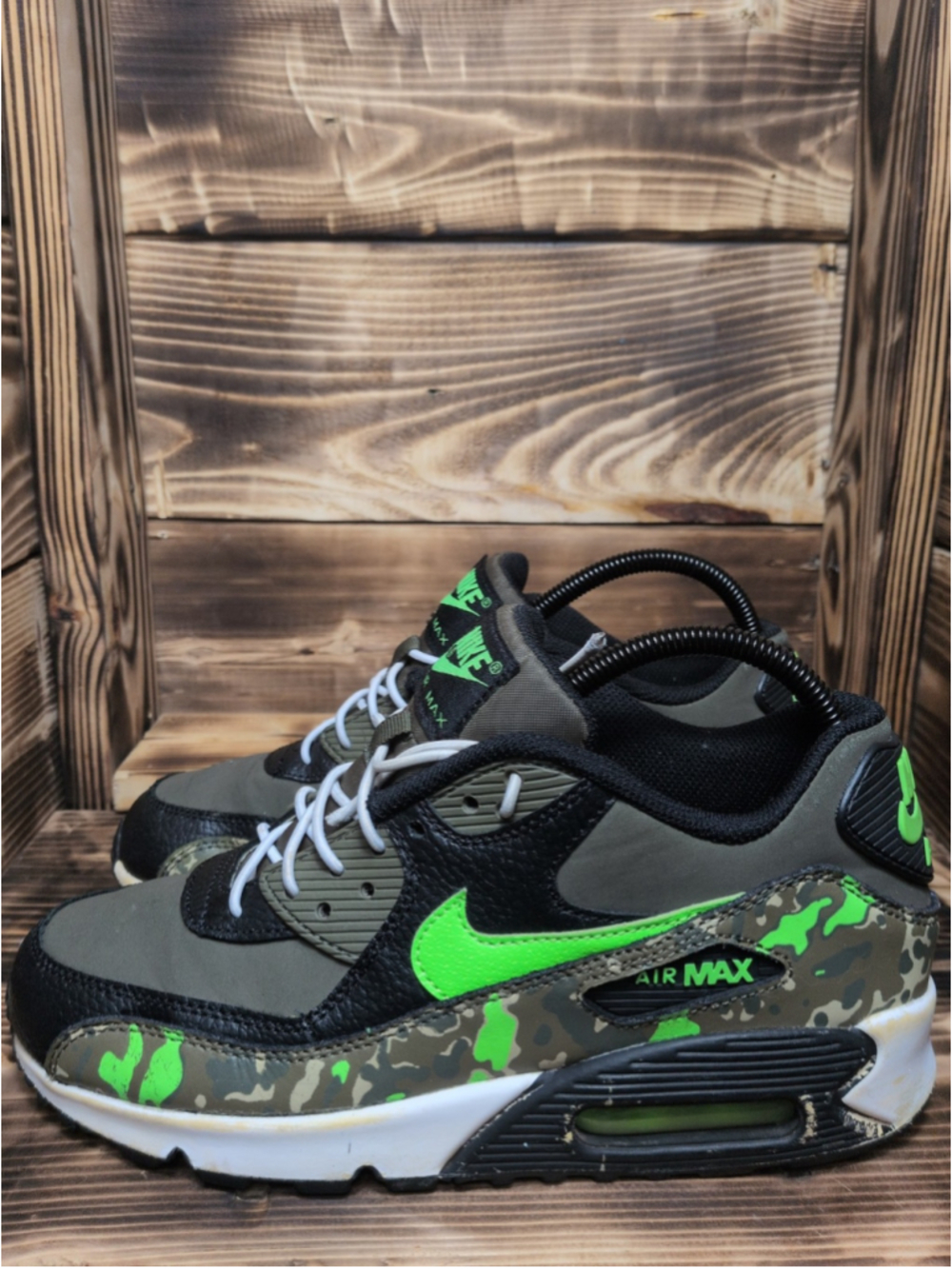 Nike Air Max 90 Camo Volt Olive/Black Green Kids Size 7Y Womens Size 8.5